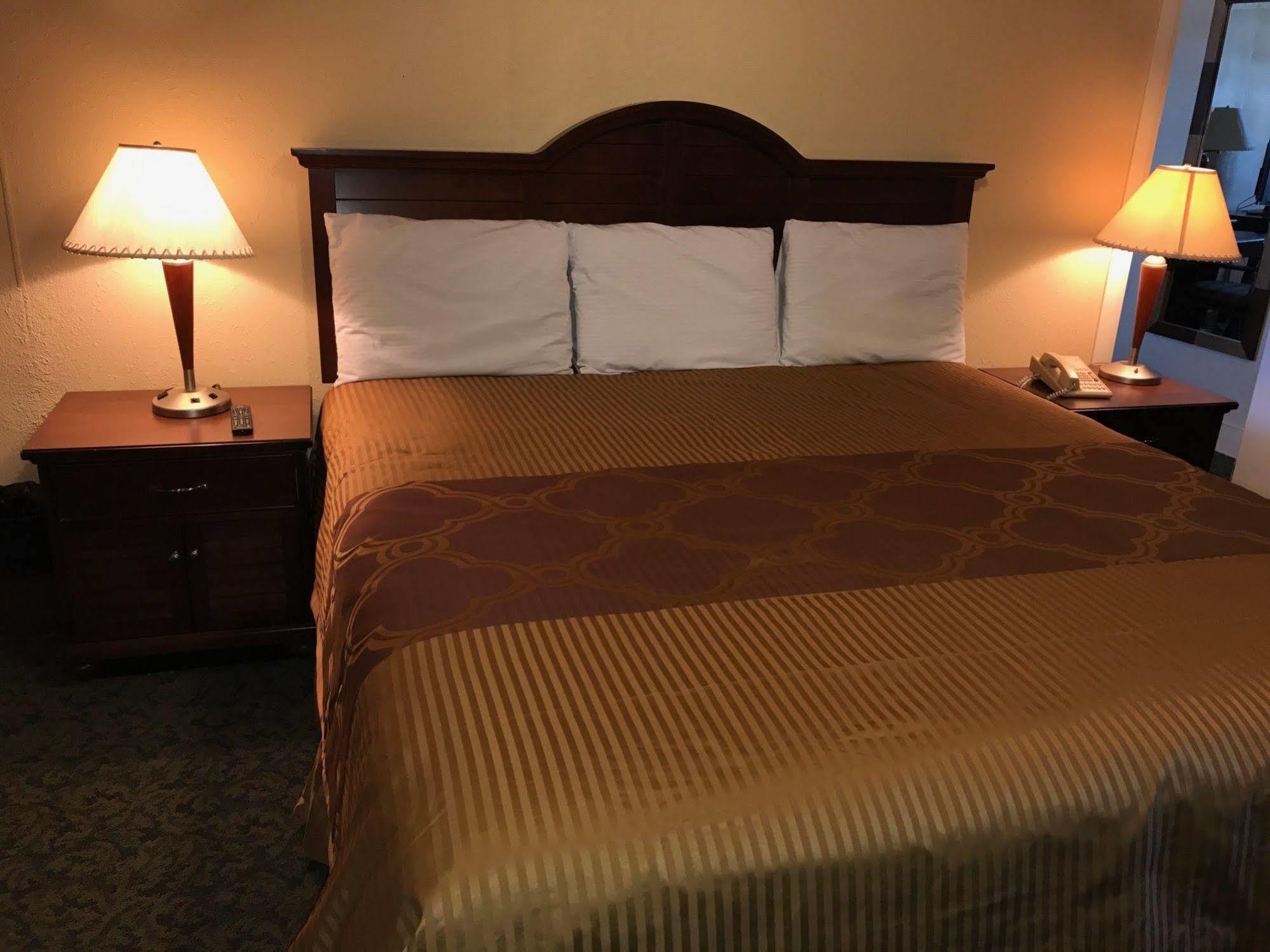 Alvin Extended Stay エクステリア 写真